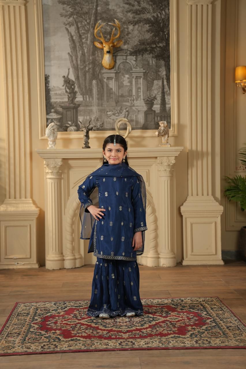 RAINA Festive 3PCS